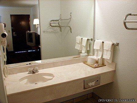 Sona Inn Dilley Room photo